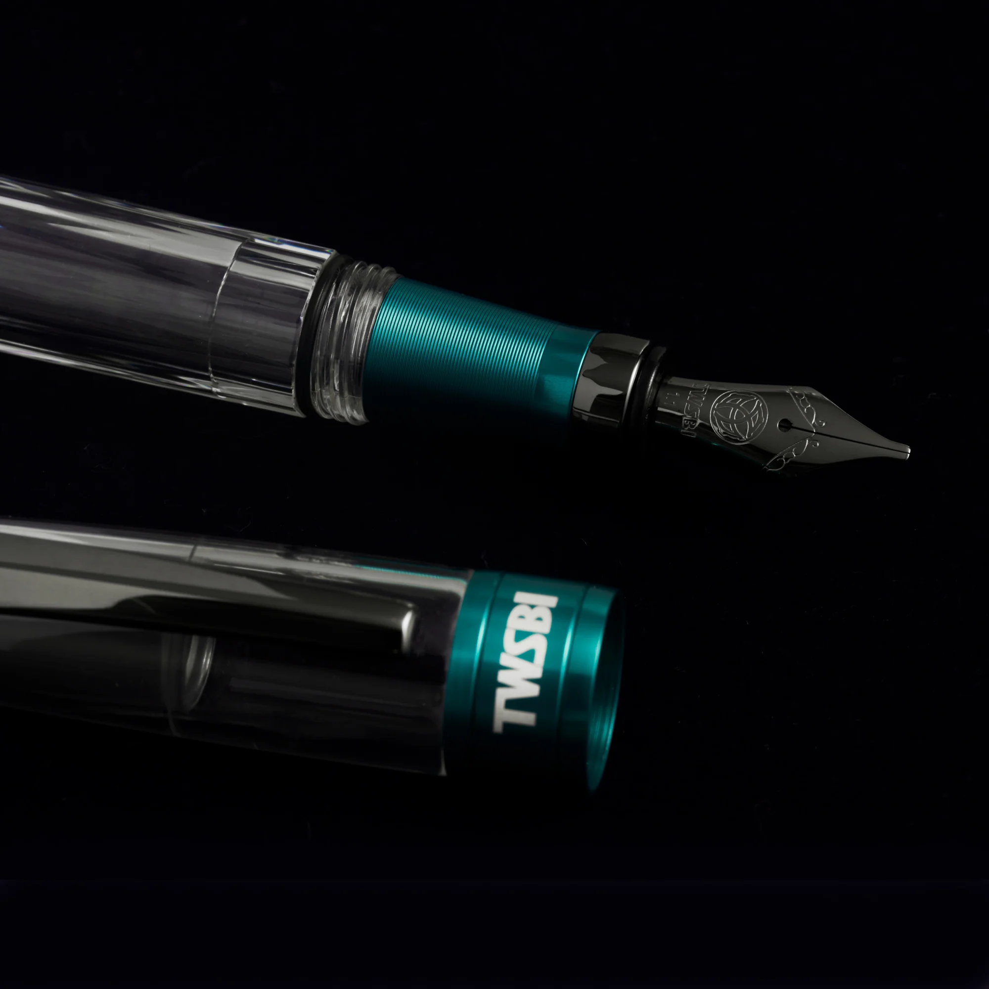 TWSBI Diamond 580ALR Caribbean w/Onyx Fountain Pen - Image 6