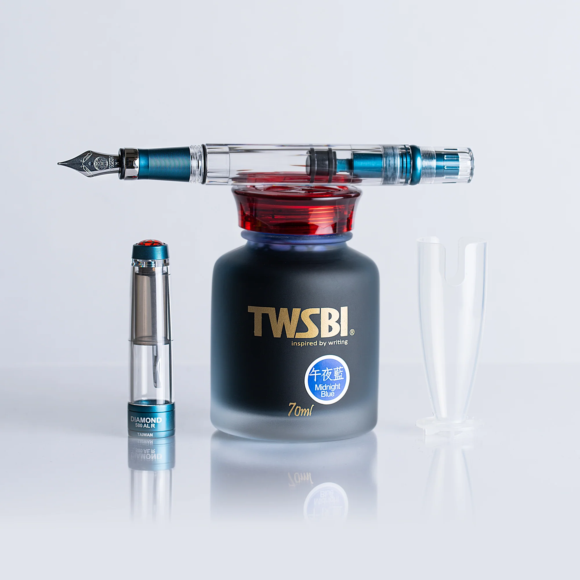 TWSBI Diamond 580ALR Prussian Blue Fountain Pen - Image 7